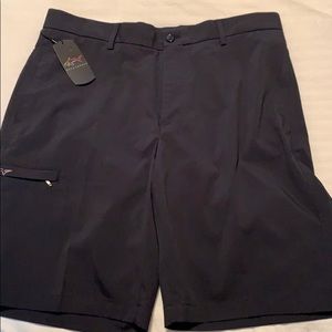 Greg Norman Men’s Golf Shorts NWT